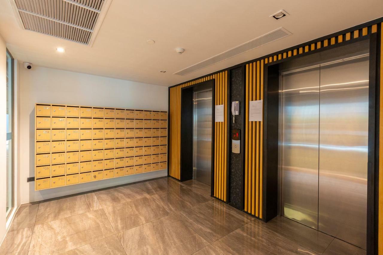 Oceanstone By Holy Cow 205 Apartment Phuket ภายนอก รูปภาพ